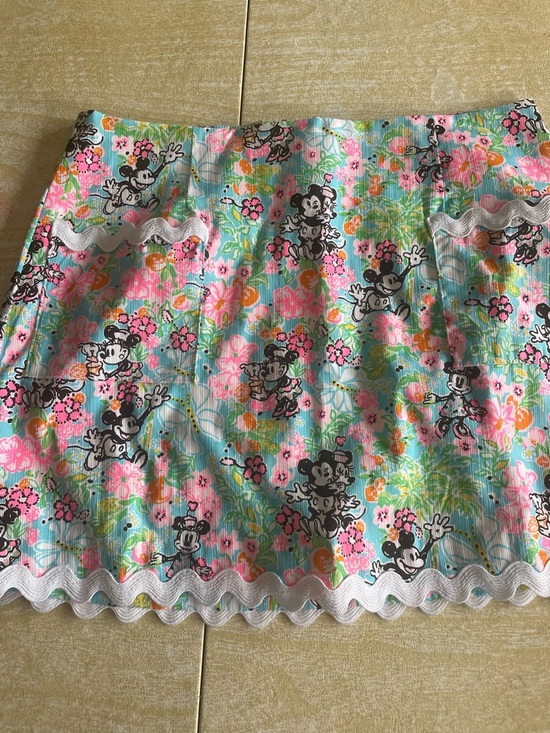 Lilly Pulitzer Disney mom!! Mickey skirt mini size 2 nwot! - Picture 3 of 8